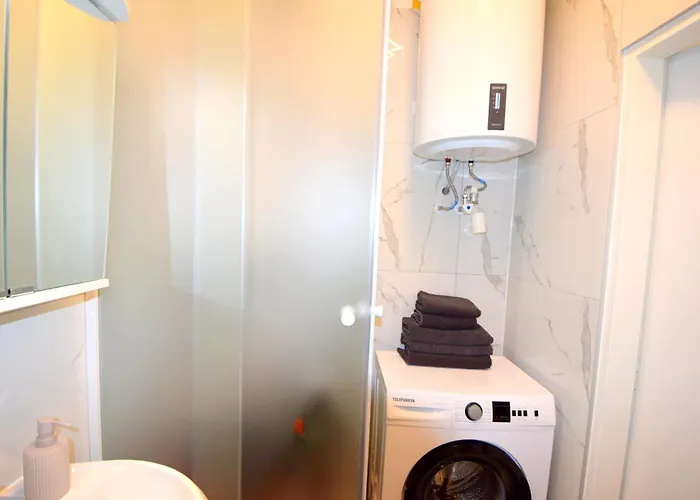 Cozy In Location With Free Parking * Wien