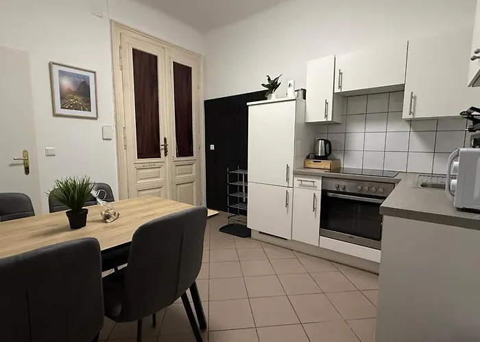 Cozy In Location With Free Parking * Wien