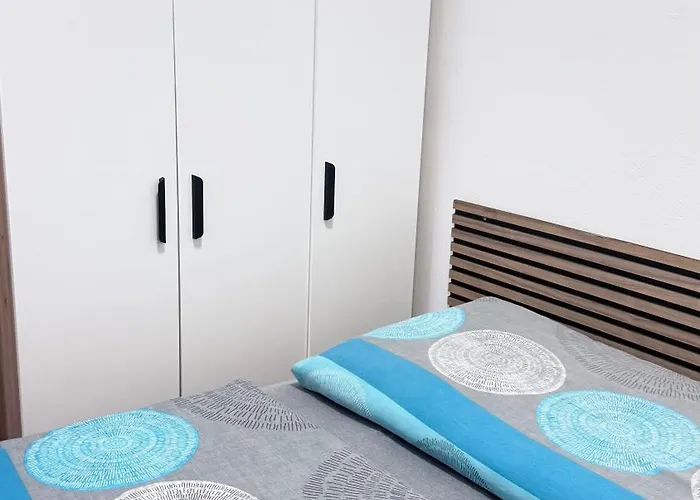 Cozy In Location With Free Parking Vienna